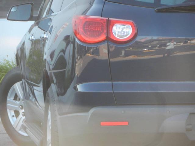 2011 chevrolet traverse 2lt