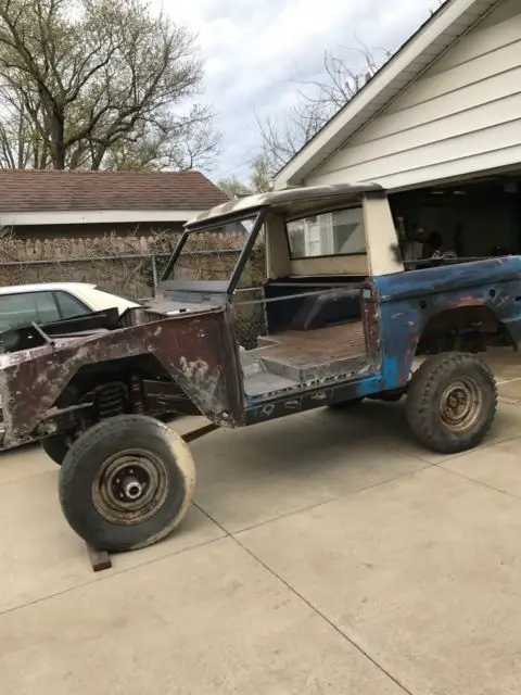 1974 ford bronco project w/new parts still in box w/ title,glovebox,door match