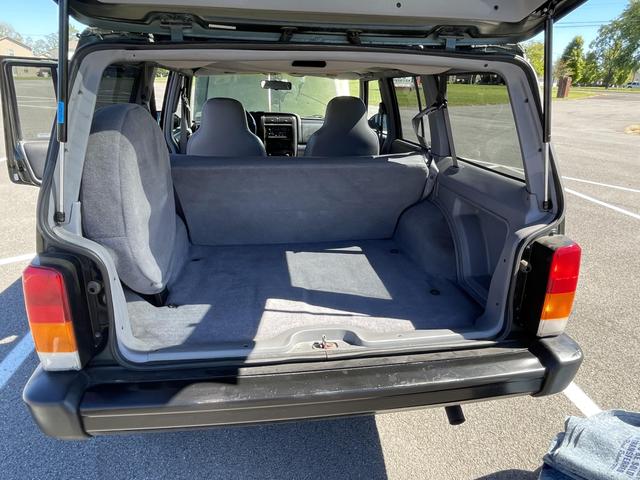 1998 jeep cherokee sport 4wd