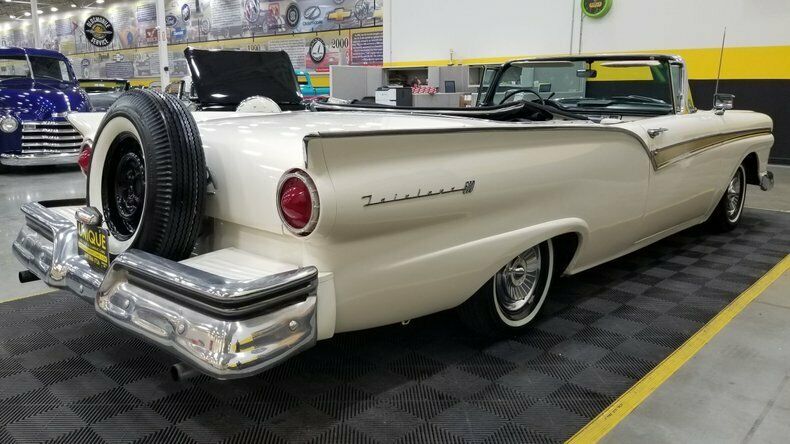 1957 ford fairlane 500 convertible 312 v8!