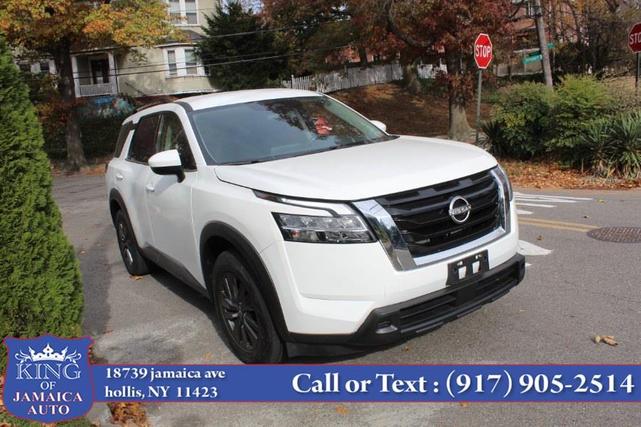 2022 nissan pathfinder sv