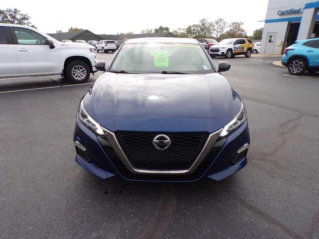 2019 nissan altima 2.5 sr