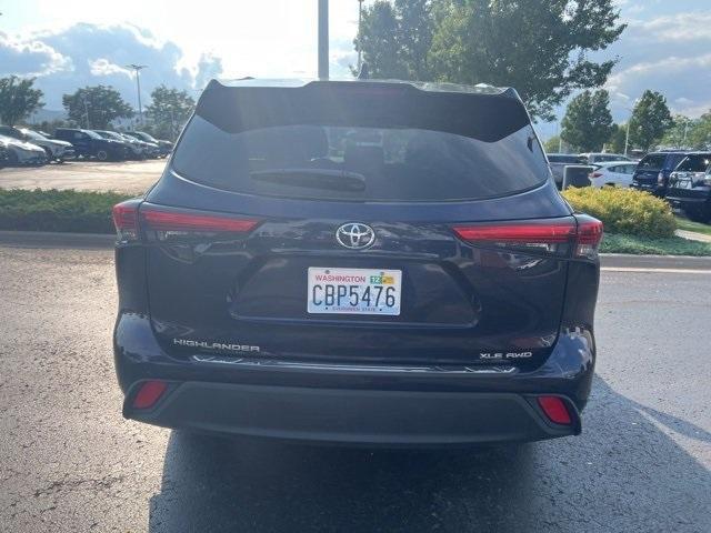 2021 toyota highlander xle