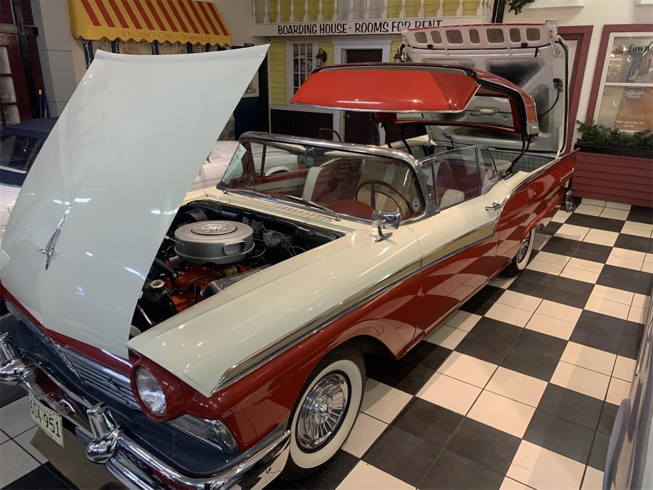 1957 ford skyliner
