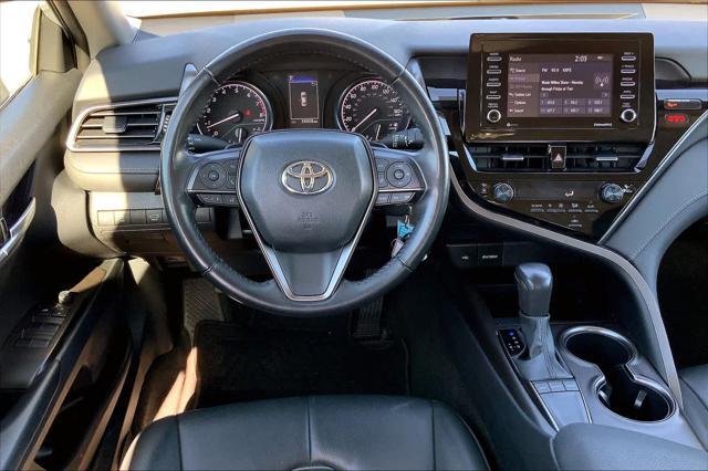2023 toyota camry se