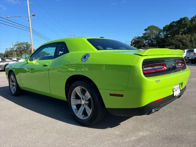2019 dodge challenger sxt
