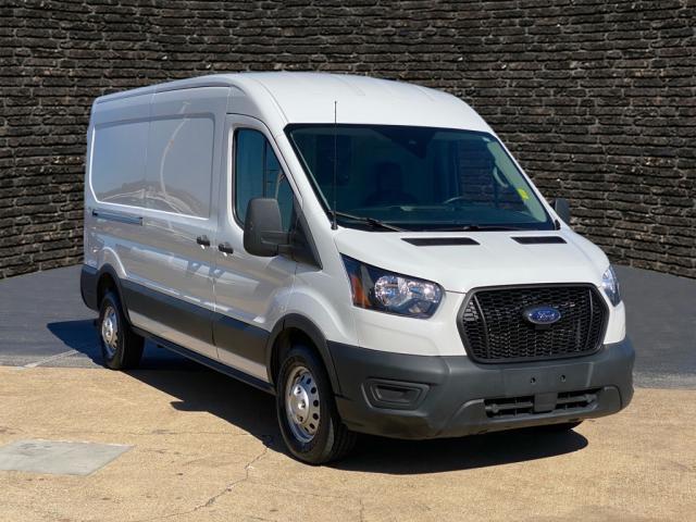 2022 ford transit-250 base