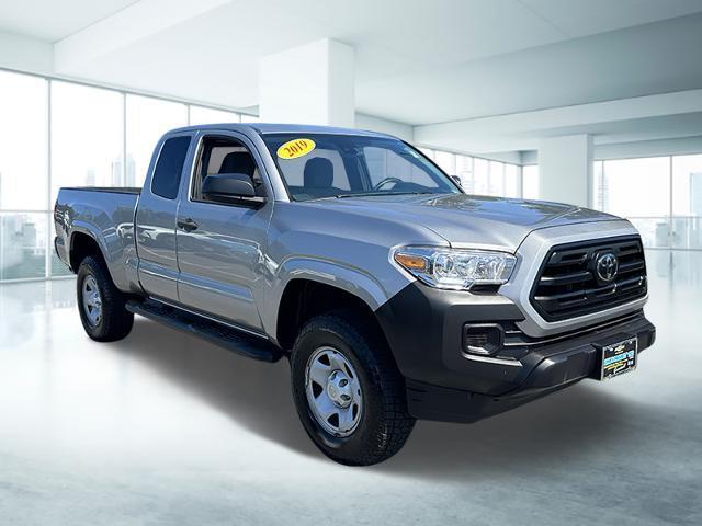 2019 toyota tacoma sr