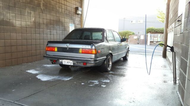 no reserve - 1981 bmw 320i e21 5-speed cold a/c