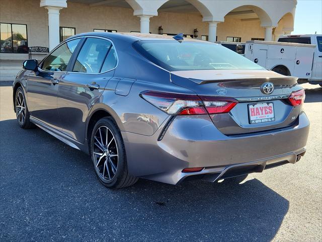 2024 toyota camry se