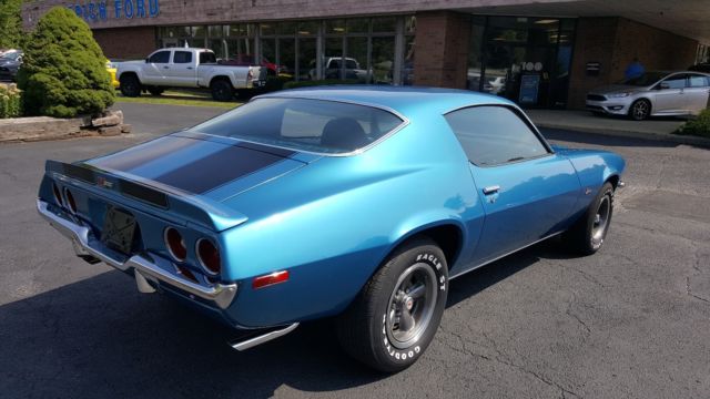 1971 chevrolet camaro z28 /matching #s , 4 speed car