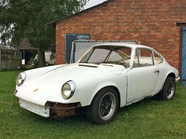 porsche 911 coupe