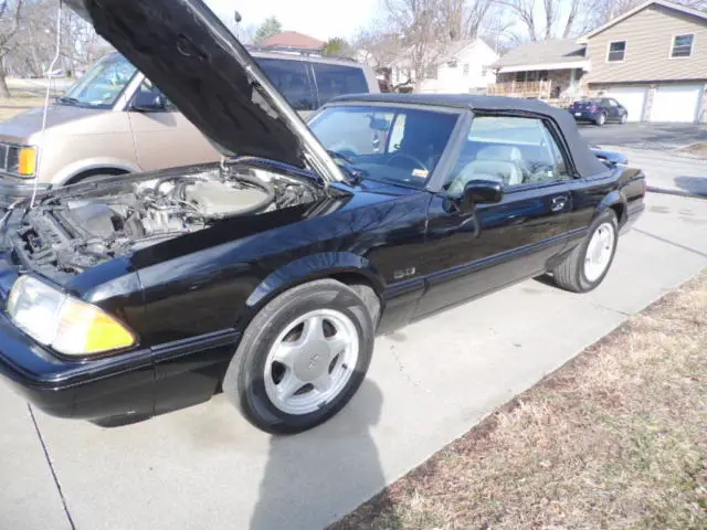ford mustang convertible automatic shiny black new window motors all round