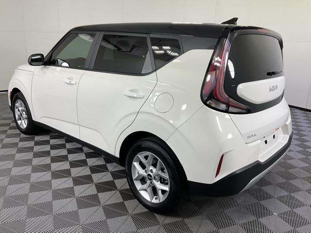 2023 kia soul s