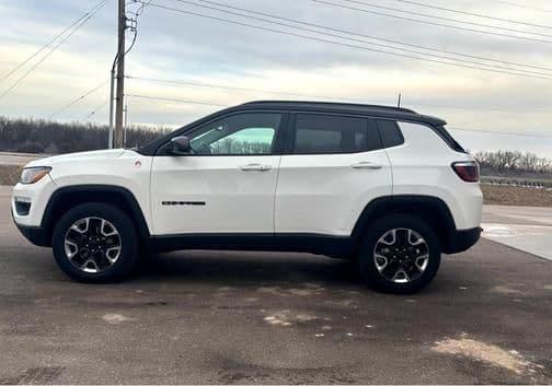 2018 jeep compass trailhawk in manhattan, kansas