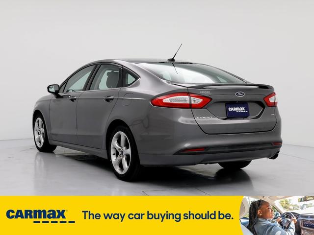 2014 ford fusion se