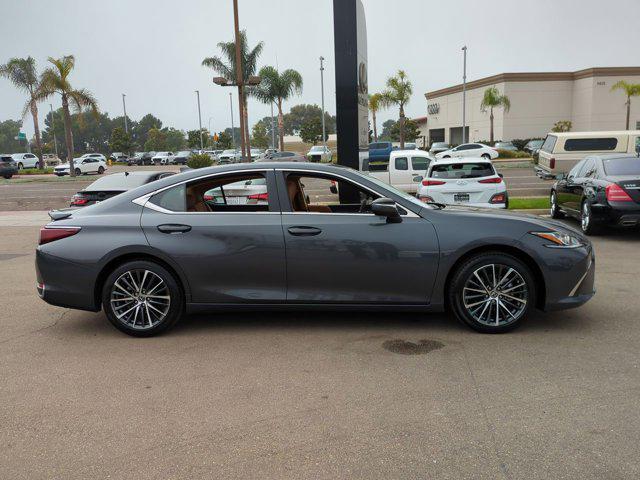 2024 lexus es 300h base
