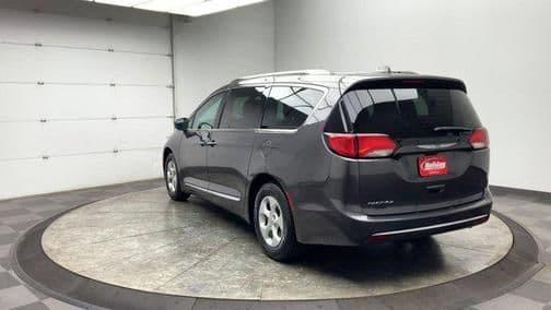 2017 chrysler pacifica touring-l in fond du lac, wisconsin