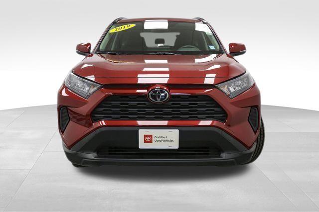 2019 toyota rav4 le