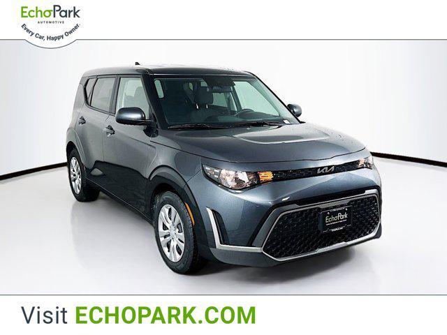 2023 kia soul lx
