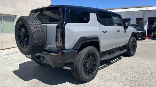 2024 GMC Hummer EV