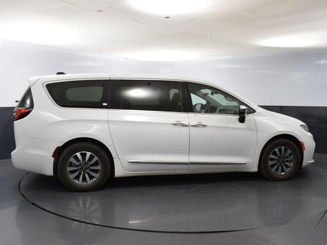 2023 chrysler pacifica hybrid limited