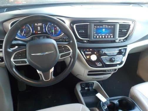 2021 chrysler voyager lxi in saint louis, missouri