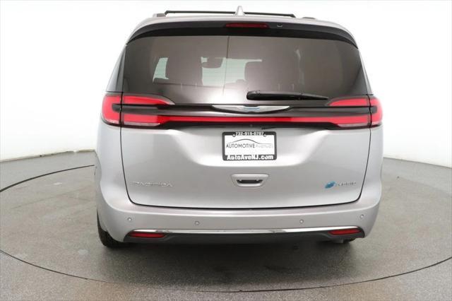 2021 chrysler pacifica hybrid touring l