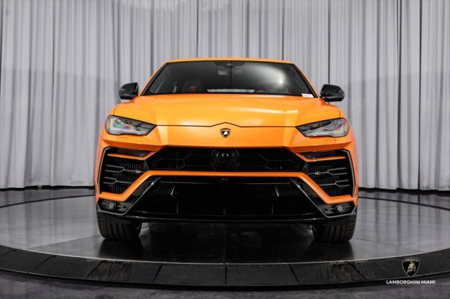 2022 lamborghini urus graphite capsule