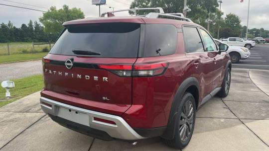 2024 Nissan Pathfinder sl premium
