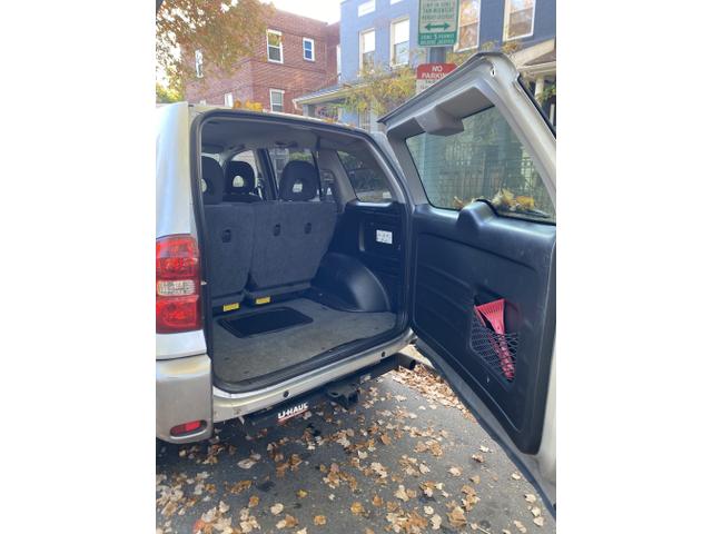 2005 toyota rav4 base