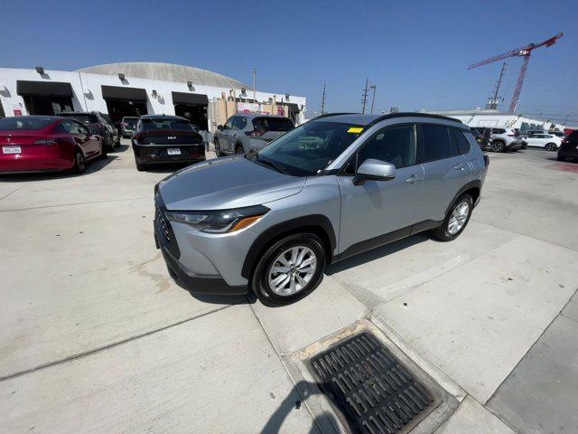 2023 toyota corolla cross le