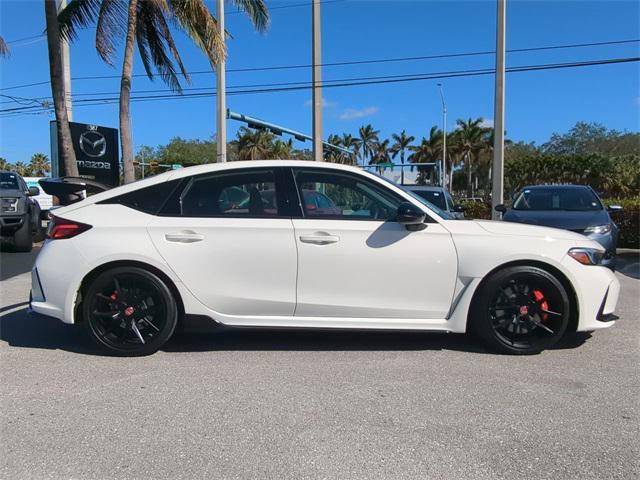 2024 honda civic type r base