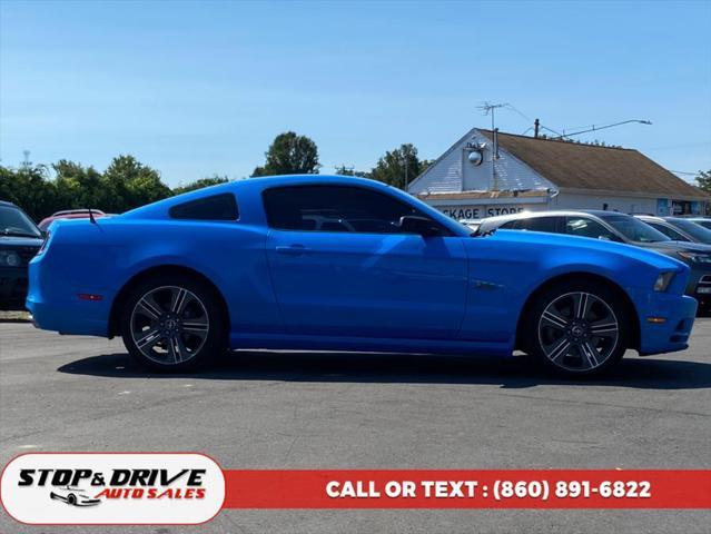 2014 ford mustang v6