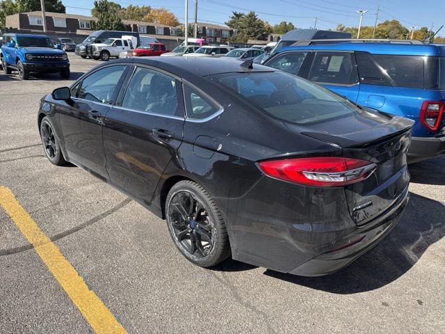 2020 ford fusion se