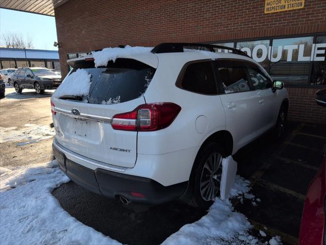 2021 subaru ascent premium 8-passenger