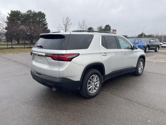 2022 chevrolet traverse lt cloth