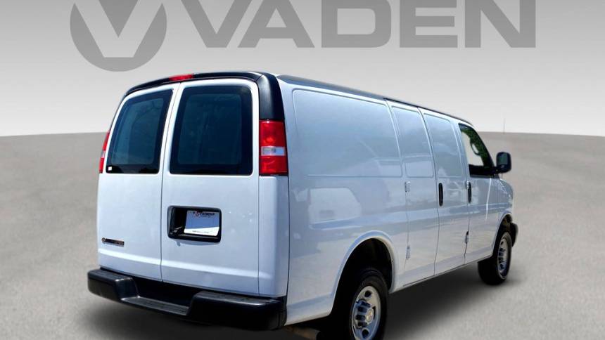 2022 chevrolet express 2500