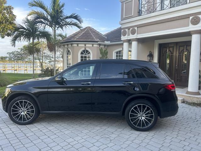2022 mercedes-benz glc 300 base