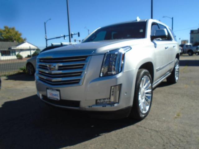 2017 cadillac escalade platinum