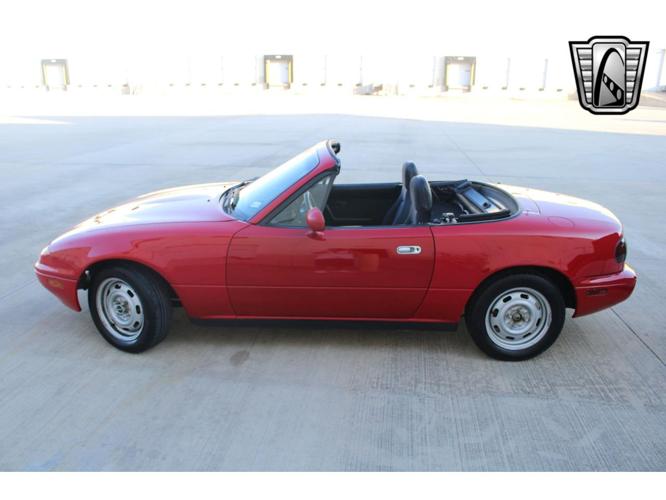 1991 mazda mx-5 miata in o'fallon, illinois