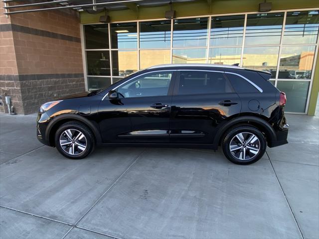2022 kia niro lxs
