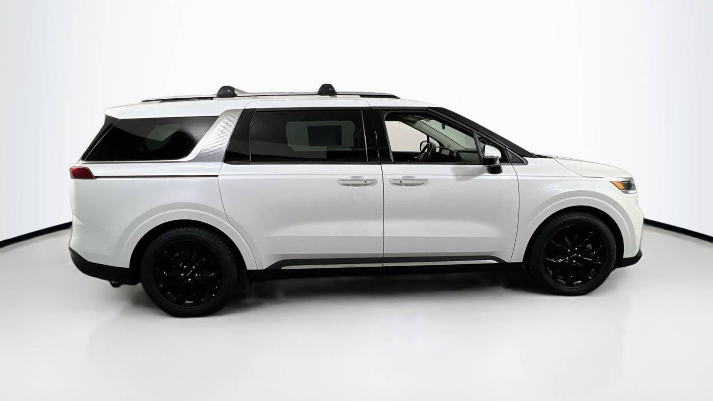 2023 kia carnival sx