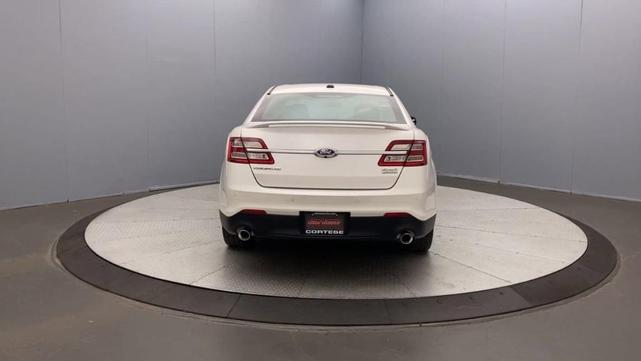 2015 ford taurus sho