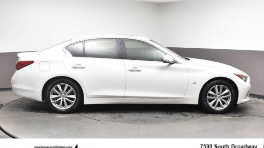2015 Infiniti Q50