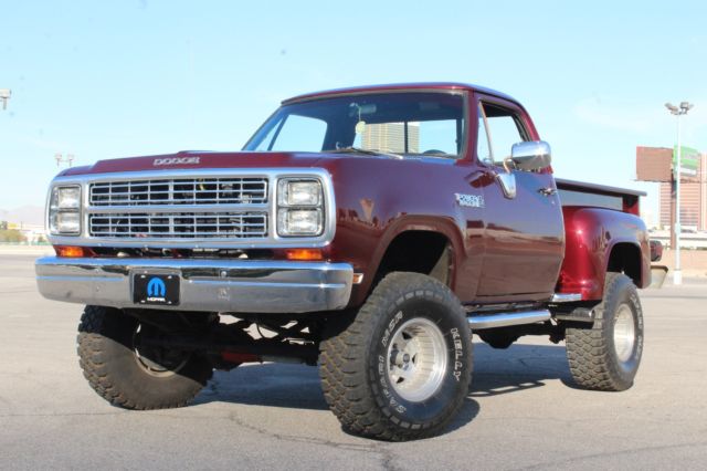 1979 dodge power wagon lifted new paint runs great