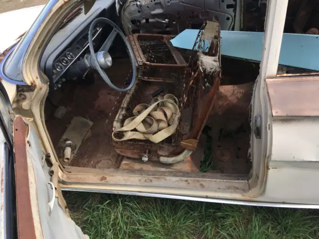 1961 chevrolet biscayne 2 door