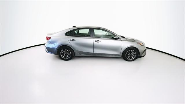 2022 kia forte lxs