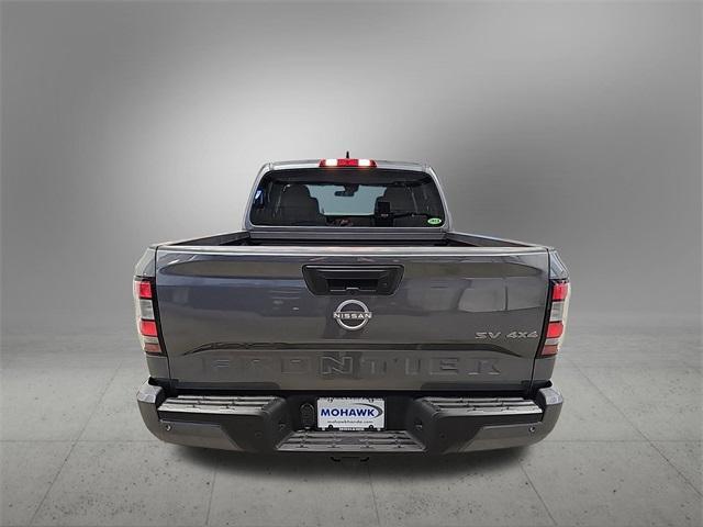 2023 nissan frontier sv