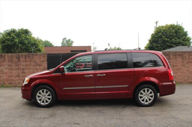 2015 chrysler town & country touring